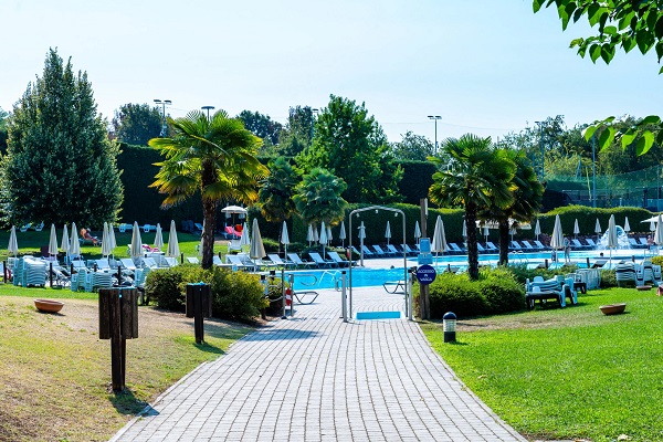 Ti aspetta un’estate all’insegna del divertimento all’acquapark vicino a Castano Primo Island Fun Village!
