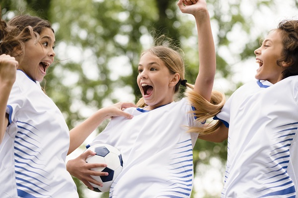 I benefici psicologici degli sport di gruppo sono molteplici.